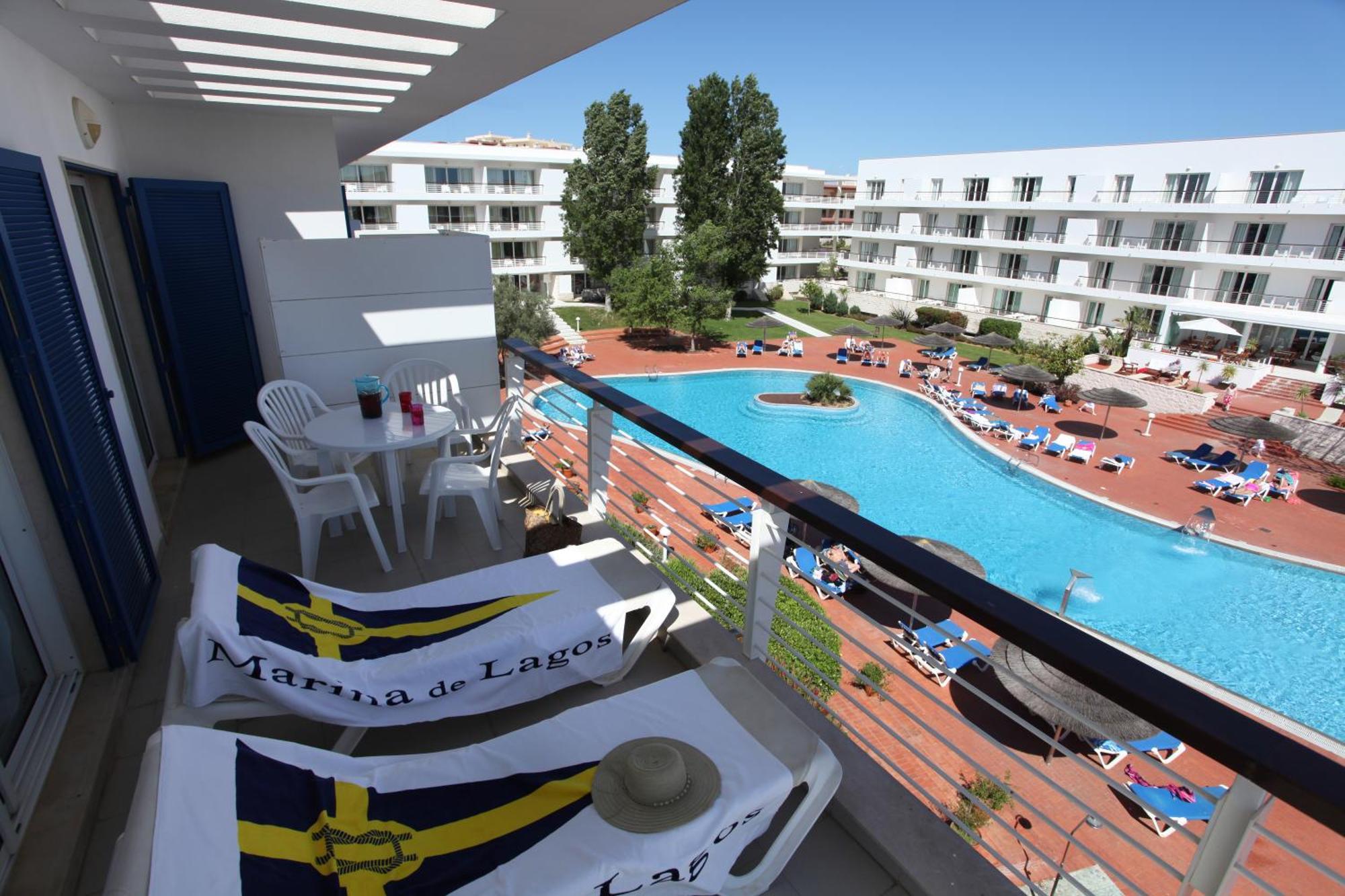 Apartamento de 2 Quartos com Vista da Piscina ou da Marina (3 Estrelas)